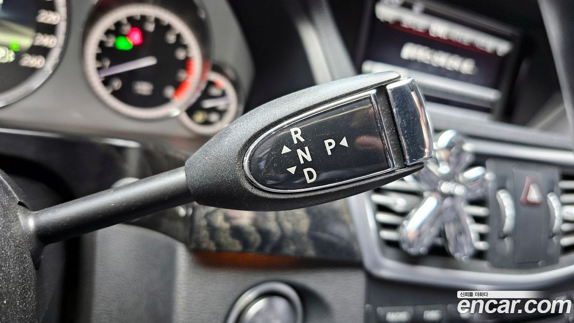 Mercedes-Benz E-Class 2013