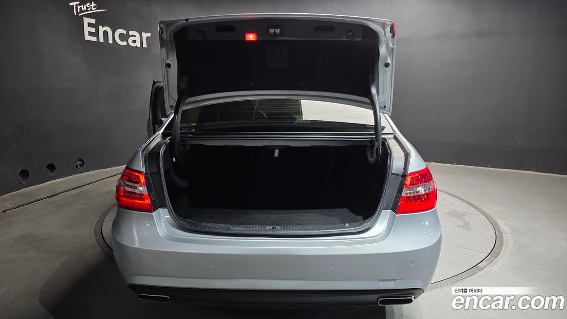 Mercedes-Benz E-Class 2013