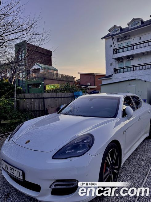 Porsche Panamera 2013