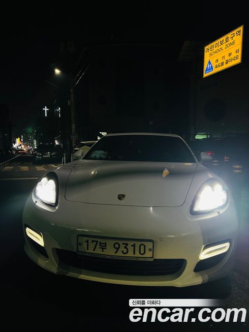 Porsche Panamera 2013