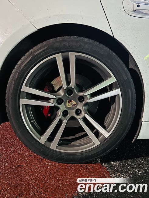 Porsche Panamera 2013