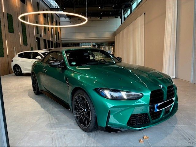 BMW M4 2025