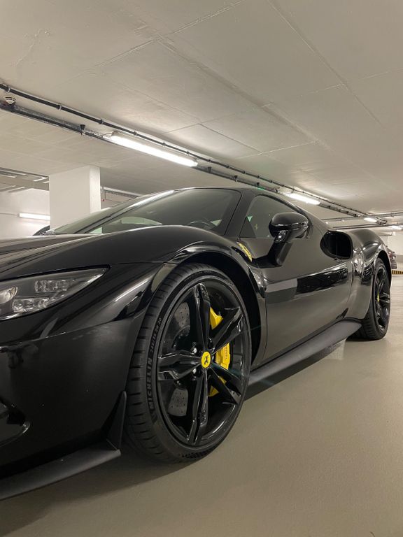 Ferrari 296 GTS