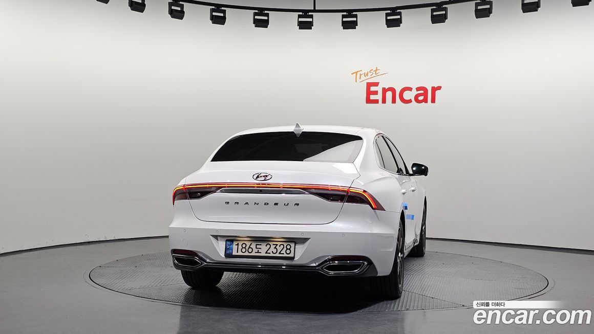 Hyundai Grandeur 2022