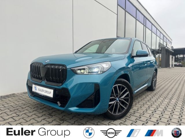 BMW iX1 2023