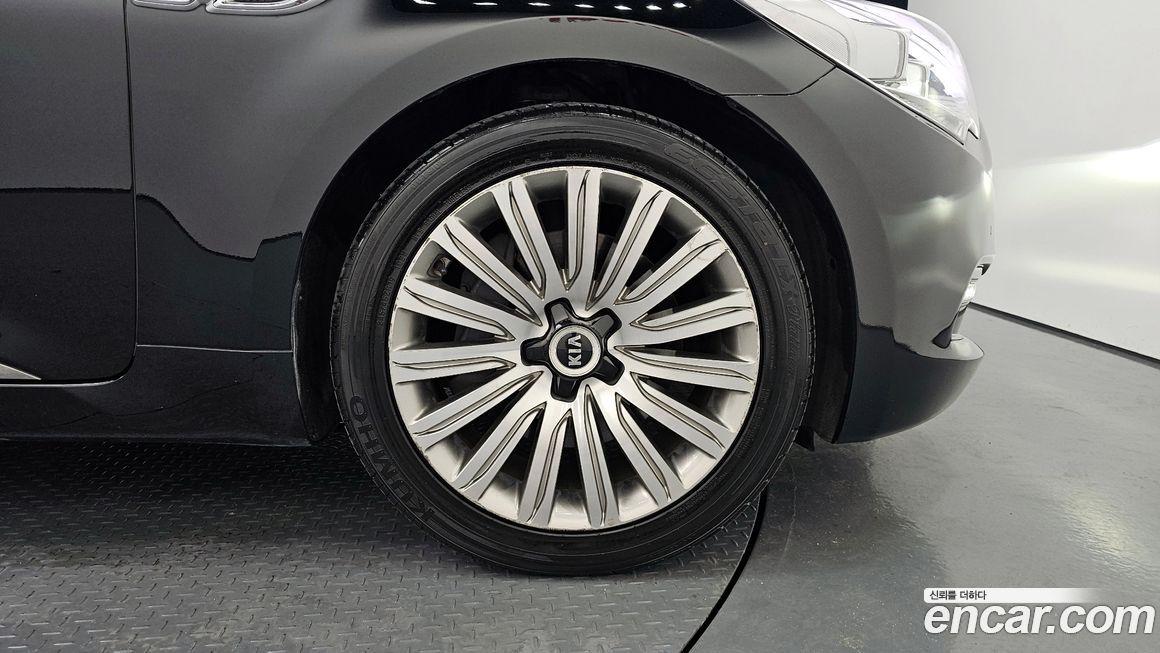 Kia K9 2013