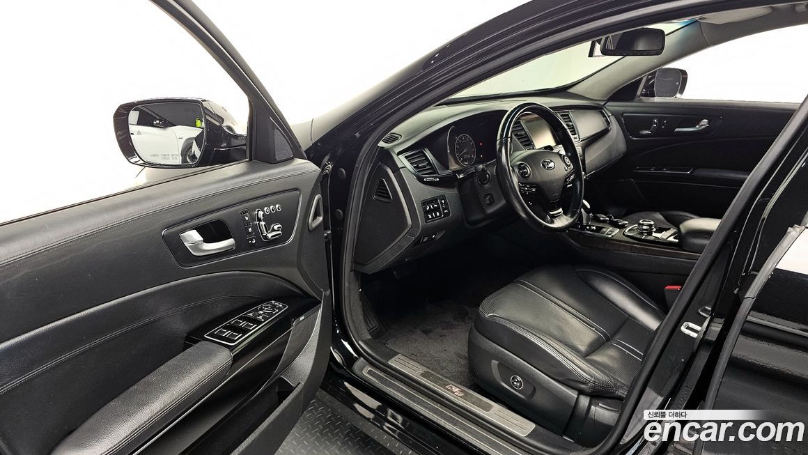 Kia K9 2013