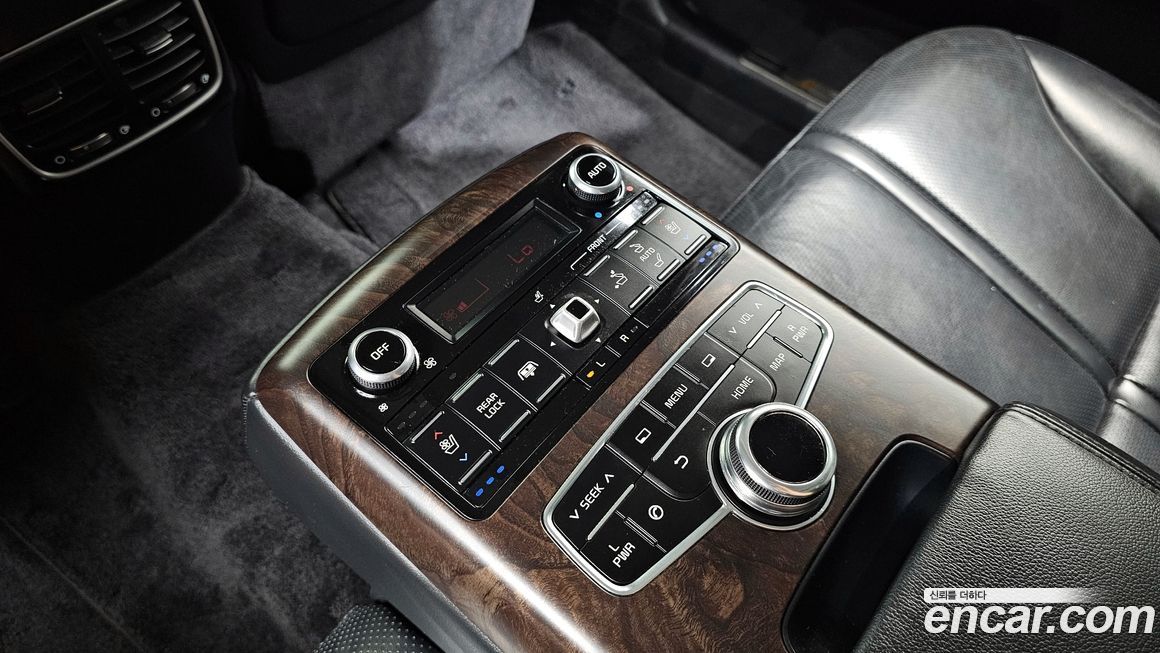 Kia K9 2013