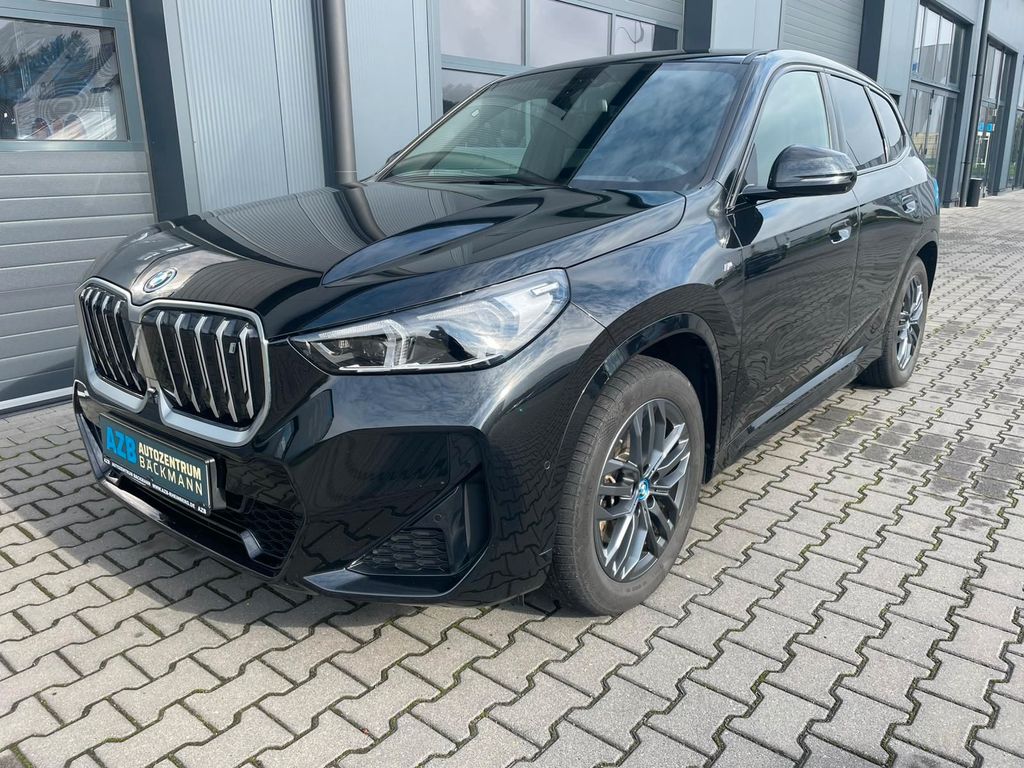 BMW iX1 2023