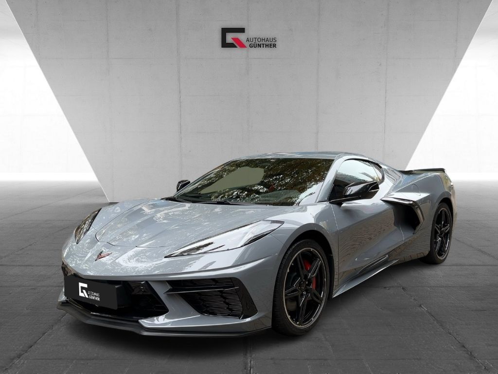 Corvette C8 2025