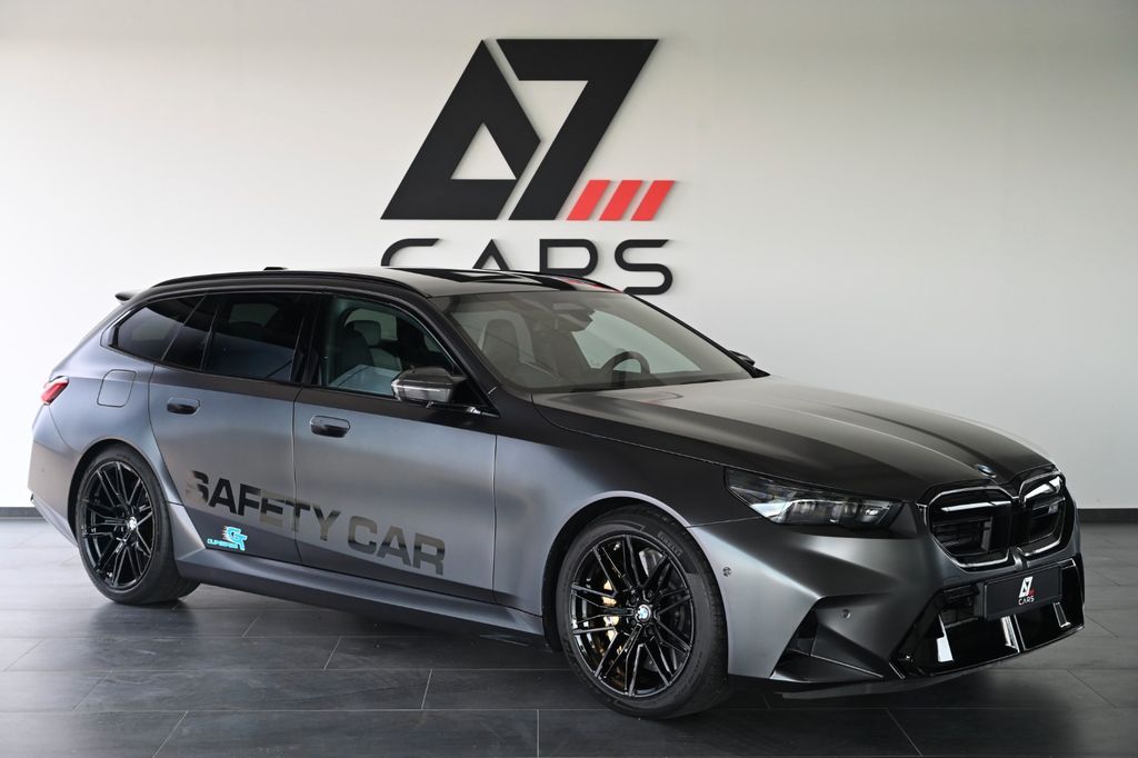 BMW M5 2025