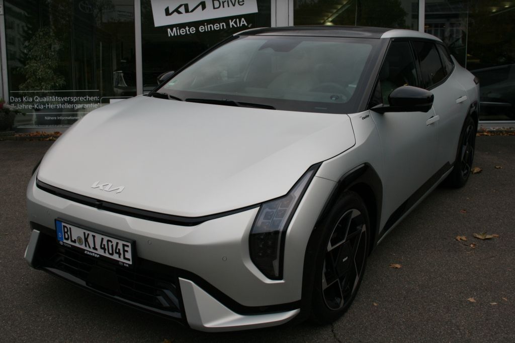 Kia EV4 2025