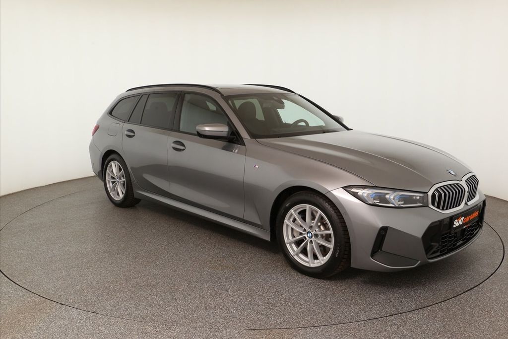 BMW 330 2025