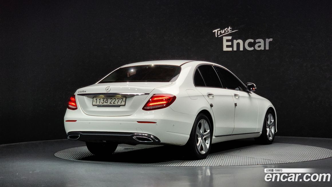 Mercedes-Benz E-Class 2017