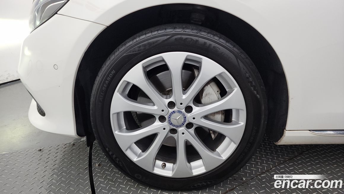 Mercedes-Benz E-Class 2017