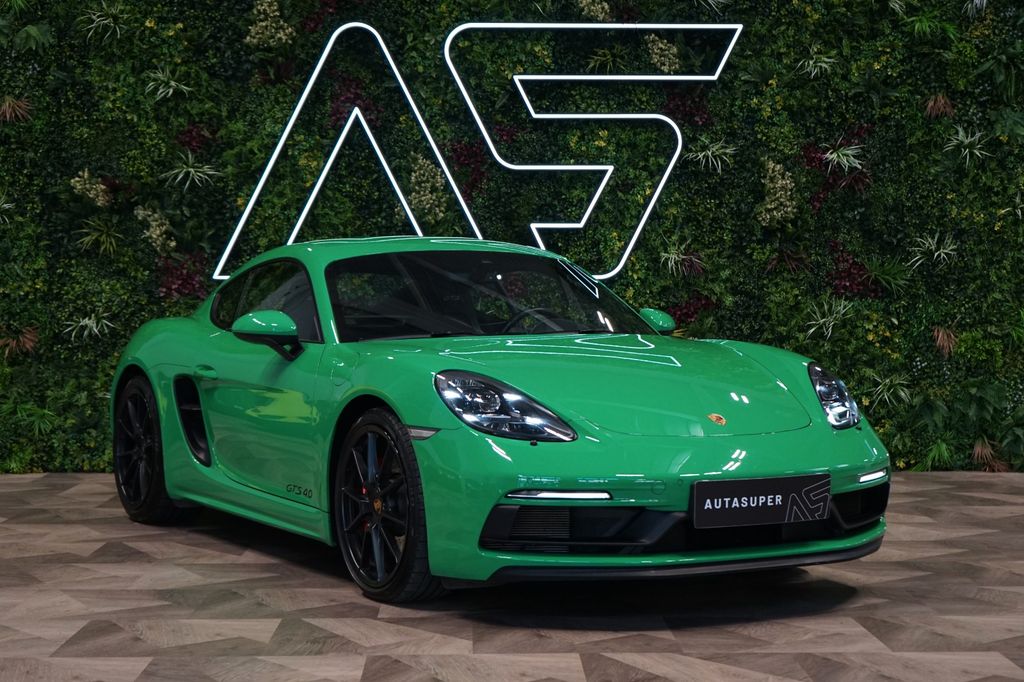 Porsche Cayman 2021