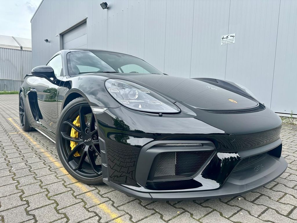 Porsche Cayman 2020
