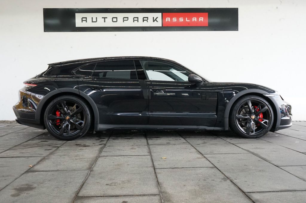 Porsche Taycan 2022