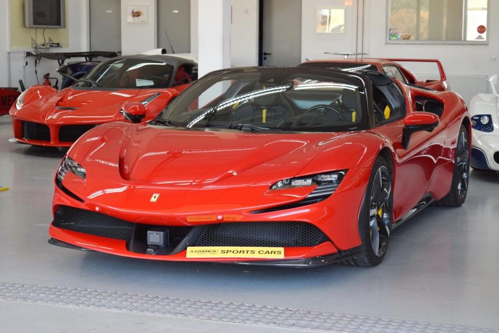 Ferrari SF90 2024