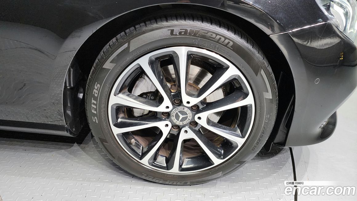 Mercedes-Benz E-Class 2020