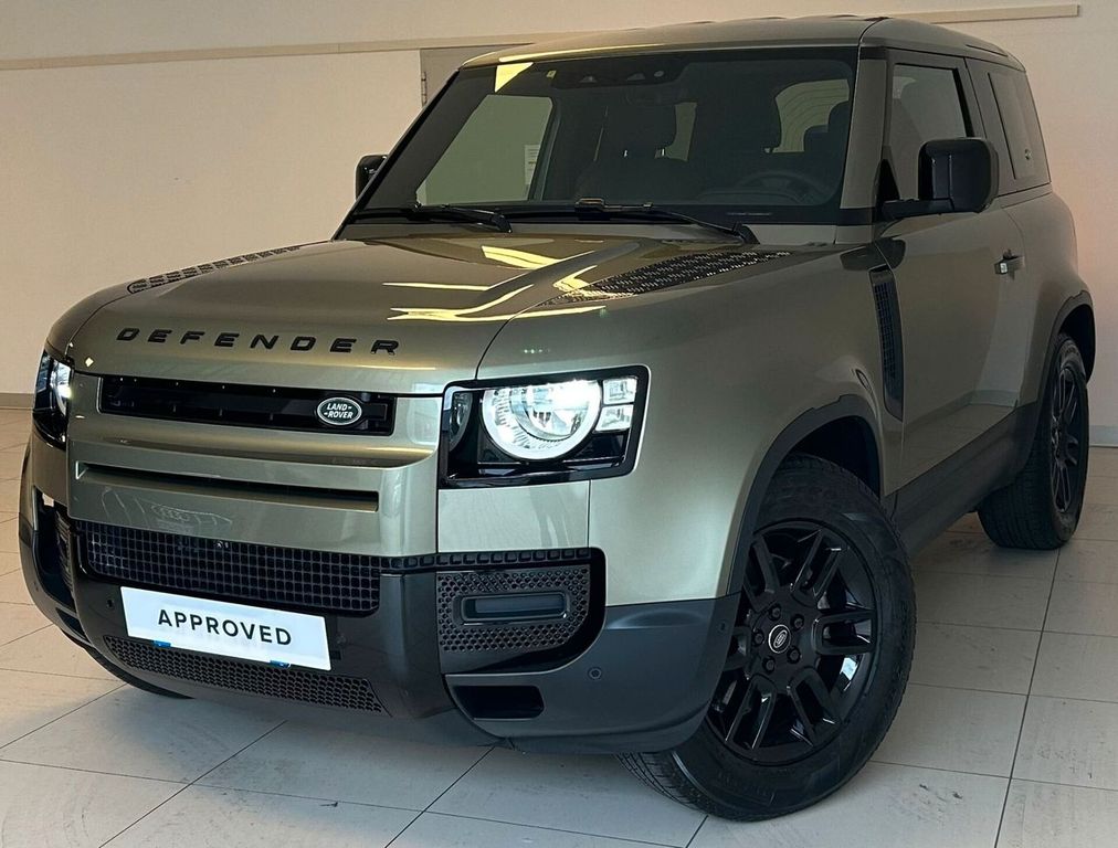 Land Rover Defender 2024