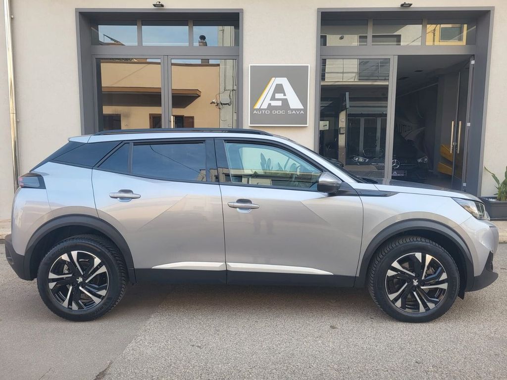 Peugeot 2008 2021