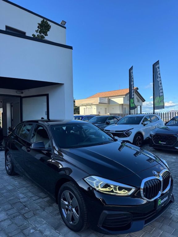 BMW 116 2022