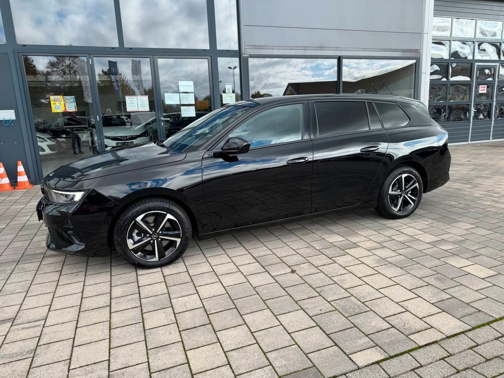 Opel Astra 2024