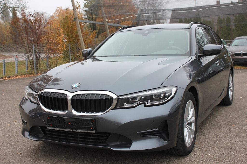 BMW 318 2021