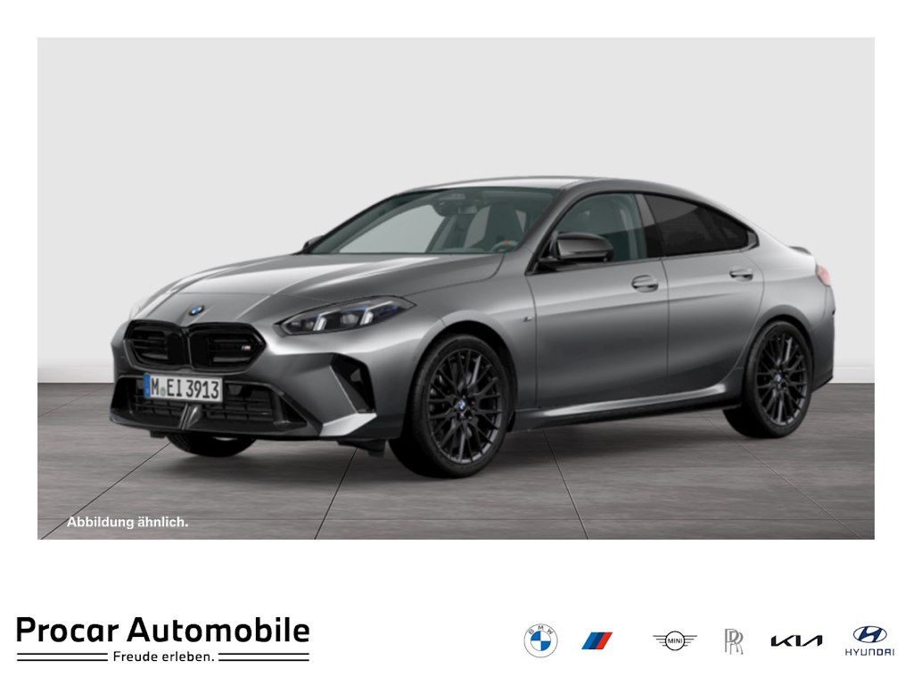 BMW M235