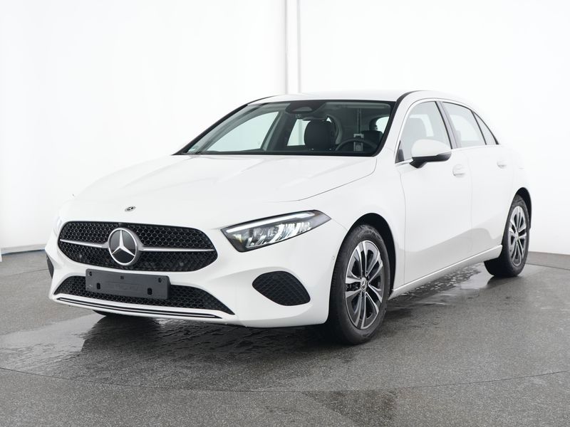 Mercedes-Benz A 180 2024