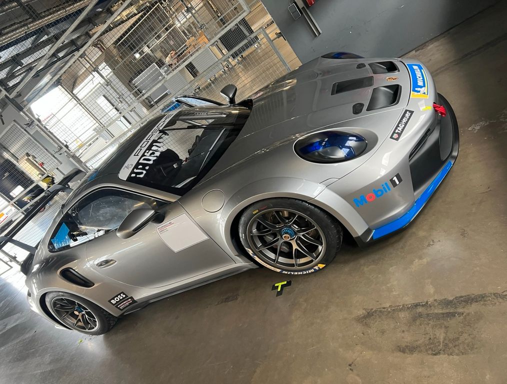 Porsche 992 2023