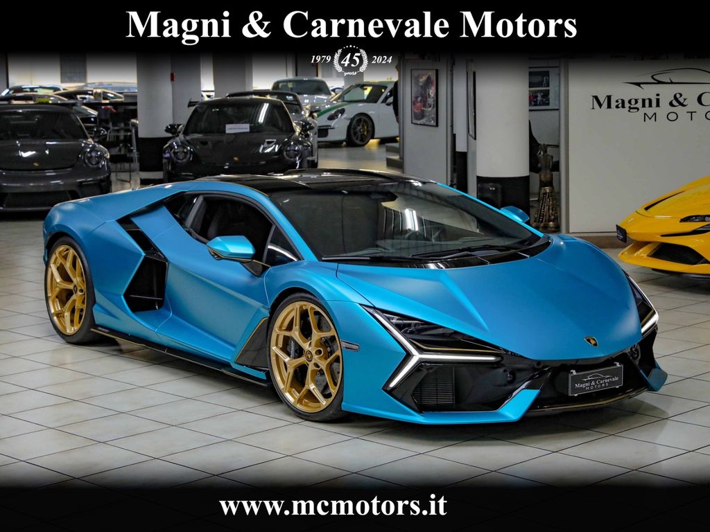 Lamborghini Revuelto 2024