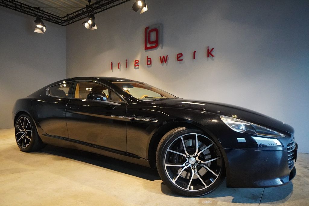 Aston Martin Rapide 2016