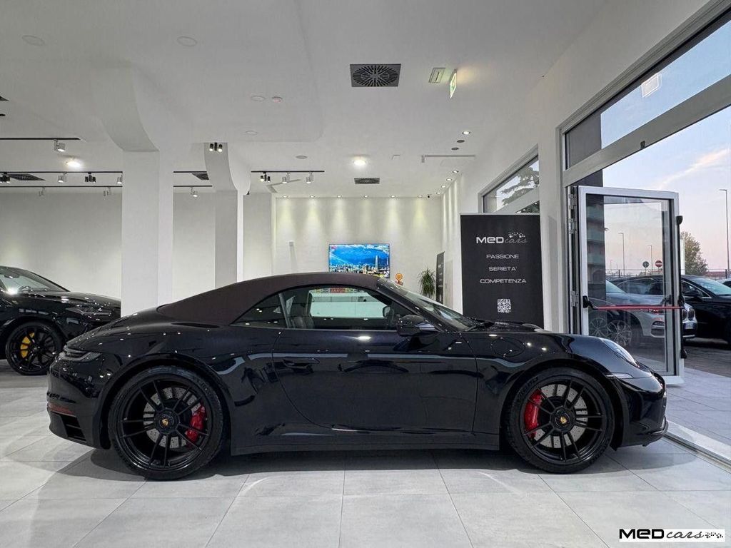 Porsche 911 2023