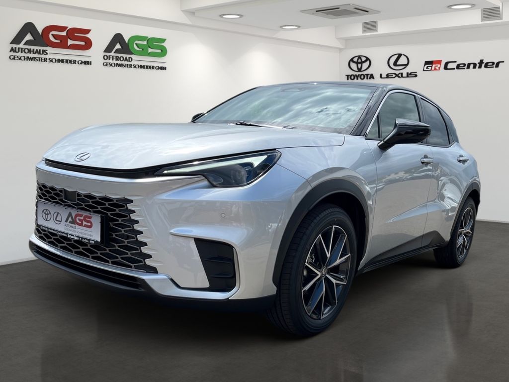 Lexus LBX 2025