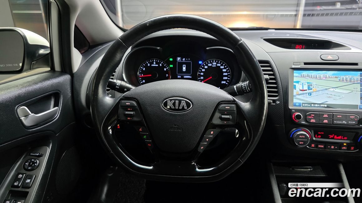 Kia K3 2016