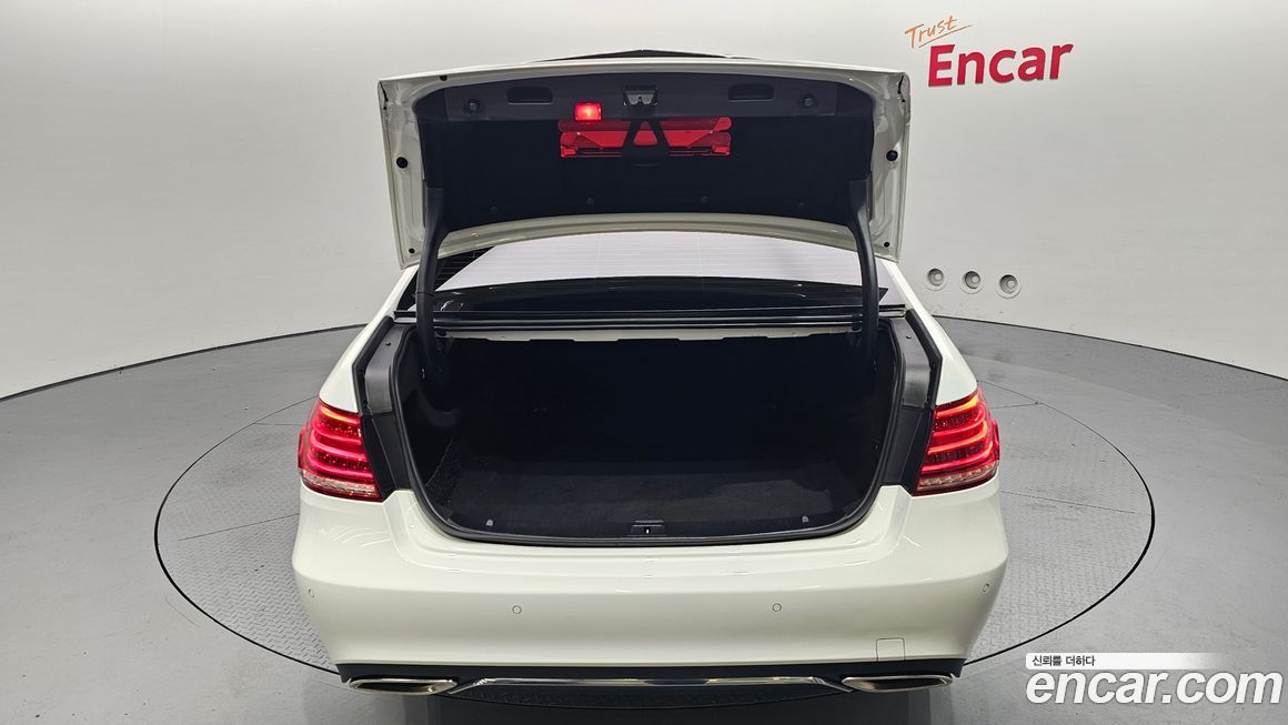 Mercedes-Benz E-Class 2014