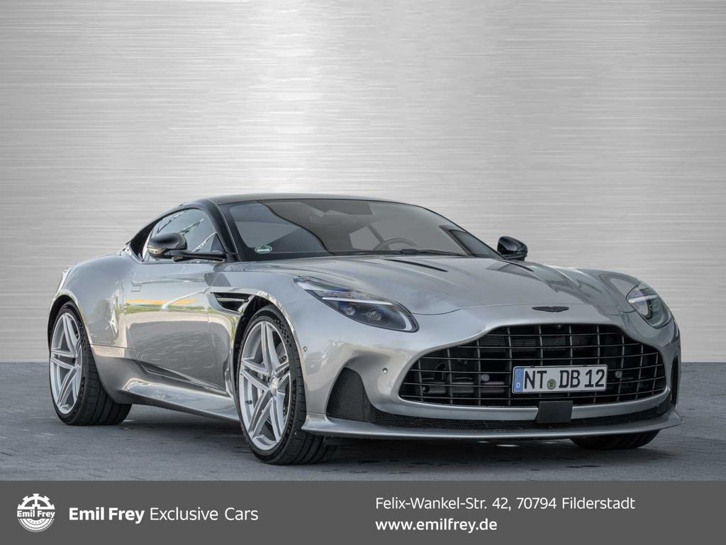 Aston Martin DB12 2024