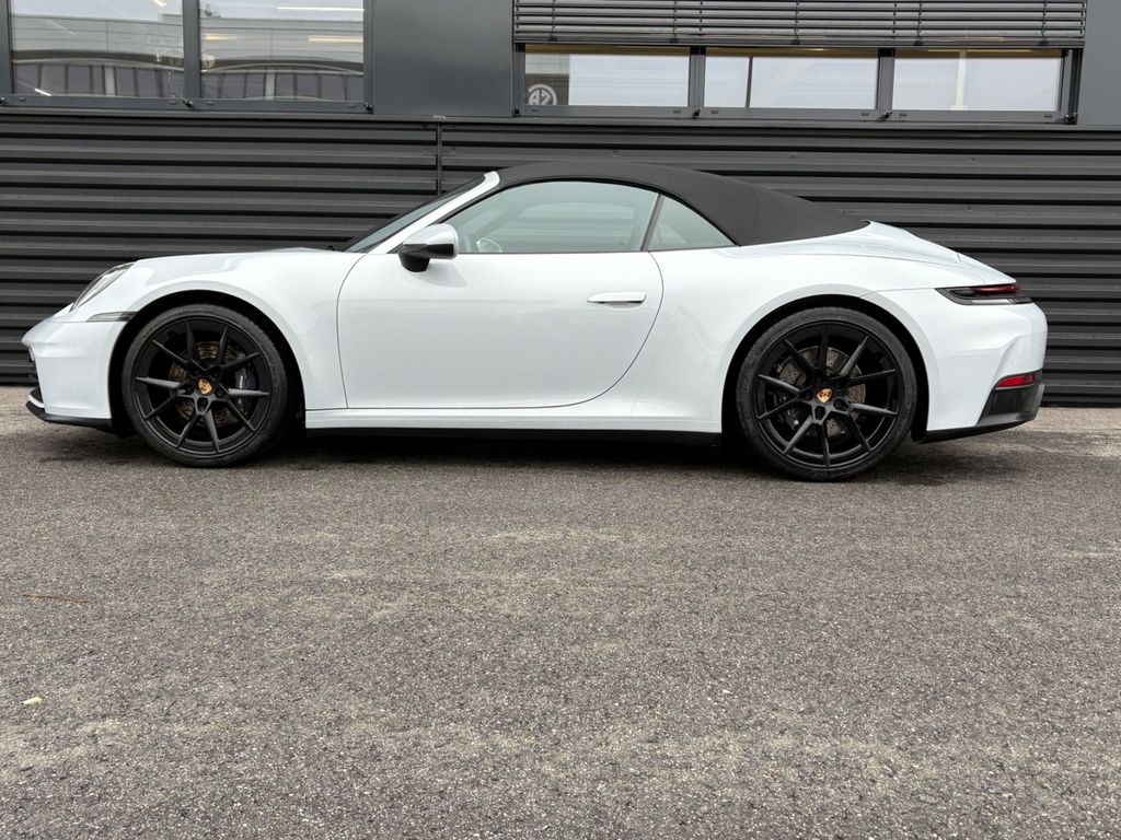 Porsche 992 2025