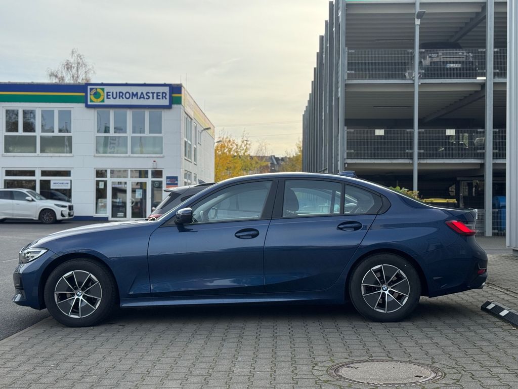 BMW 318 2021