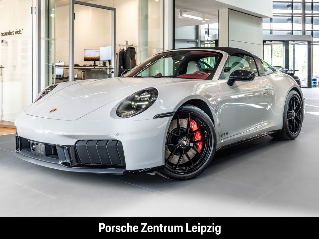 Porsche 992 2025