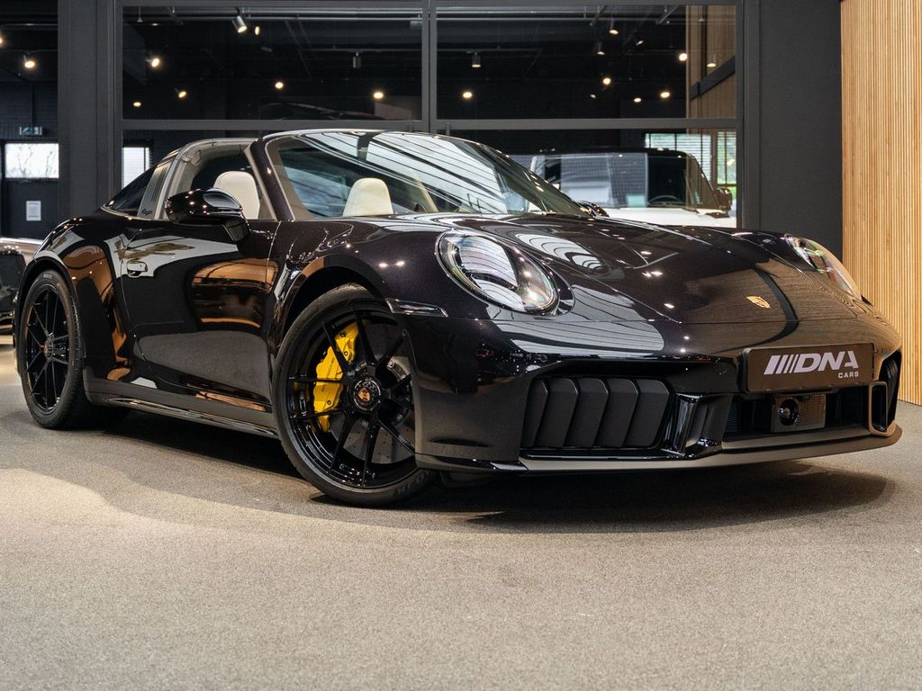 Porsche 992 2025