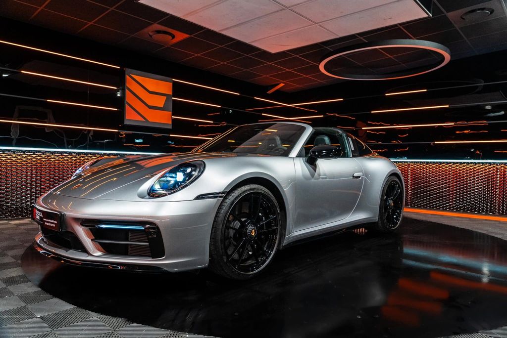 Porsche 992 2021