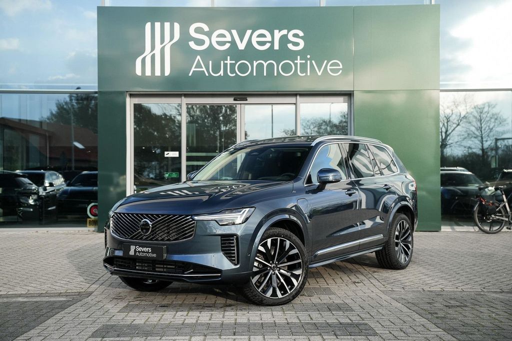 Volvo XC90 2025