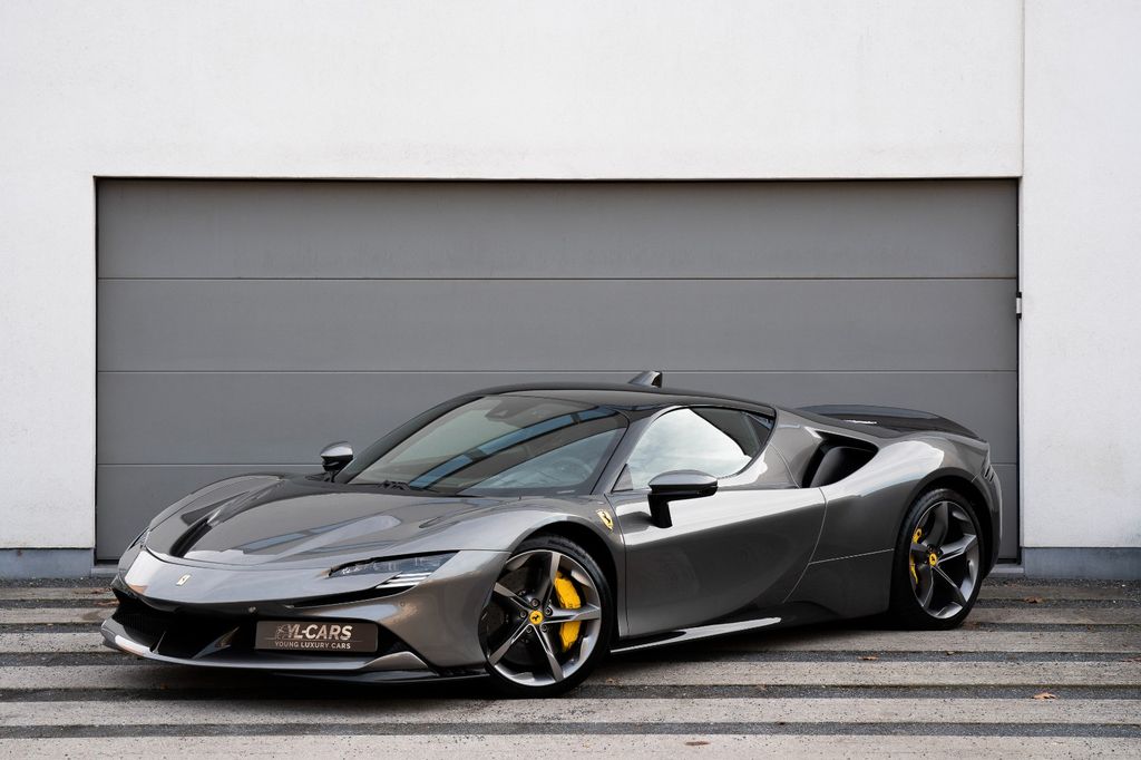 Ferrari SF90 2021