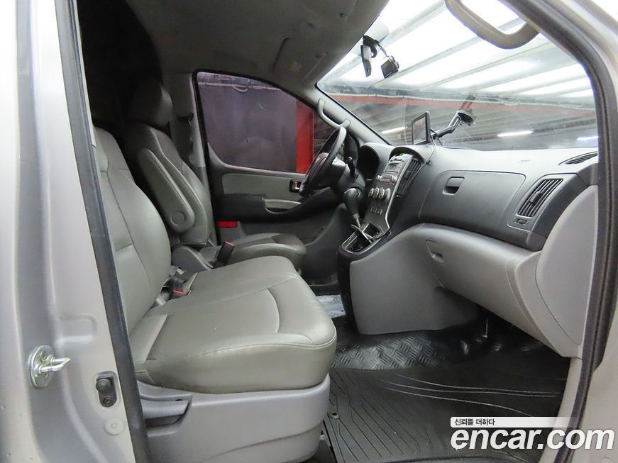 Hyundai Starex 2016