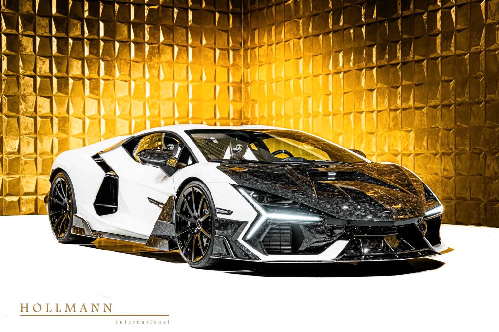 Lamborghini Revuelto