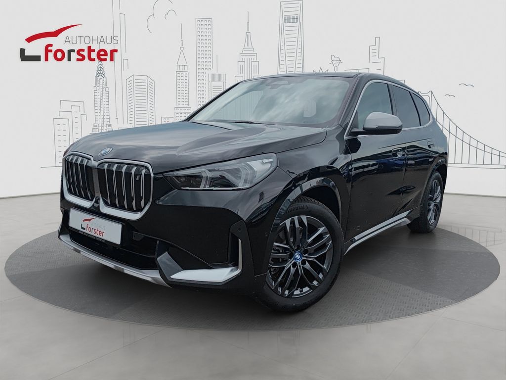 BMW iX1 2023