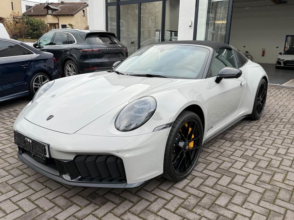 Porsche 992 2025